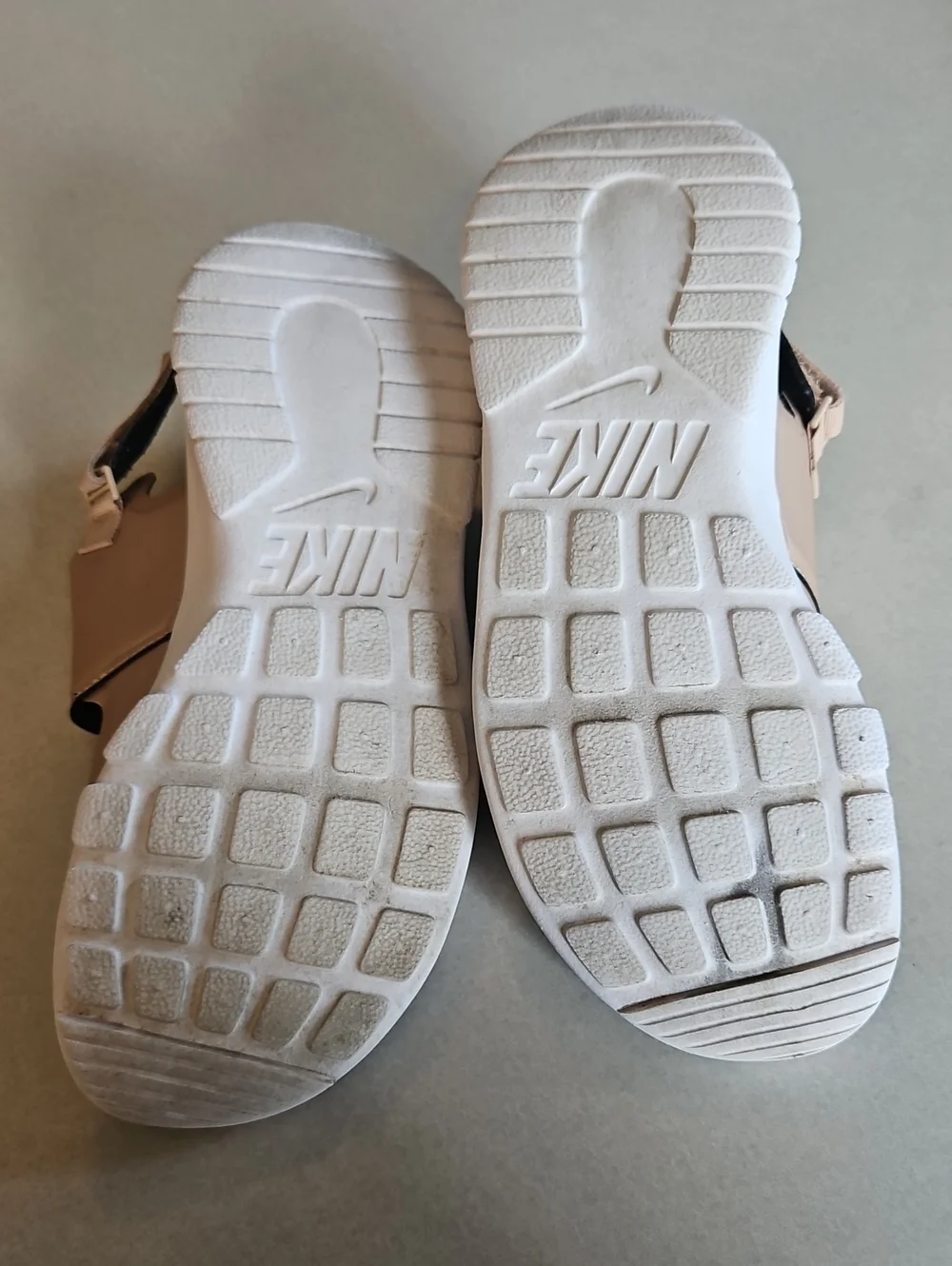 Nike Women's Tanjun Sandals